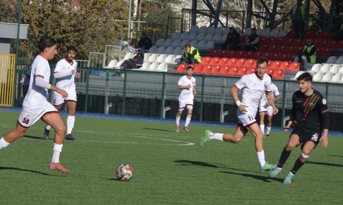 Kahramanmaraşspor&rsquo;dan Gol Şov: Diyarbekirspor&rsquo;u 6-2 Mağlup Etti