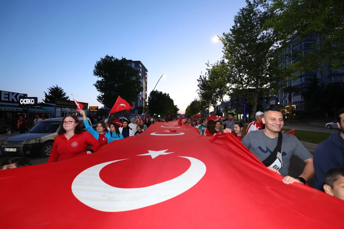 Kahramanmaraş’ta 19 Mayıs Yürüyüşü: Tarih, Gençlik ve Coşku Aynı Adımda Buluştu