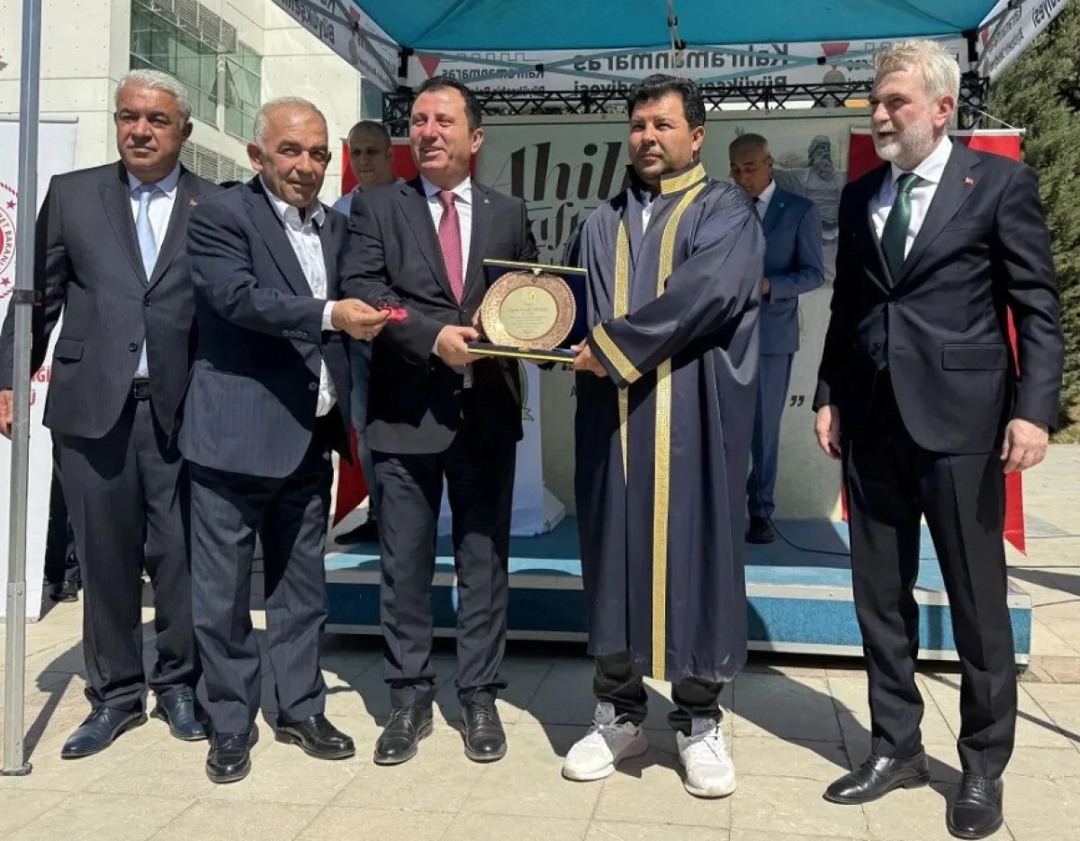 Kahramanmaraş’ta 38. Ahilik Haftası Demokrasi Meydanı’nda Coşkuyla Kutlandı