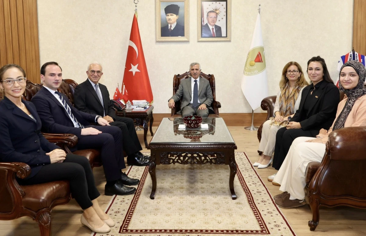 Kahramanmaraş’ta Çocukların Gelişimi İçin Güçlü Bir İş Birliği: “Suna’nın Kızları” Programı Hayata Geçiyor