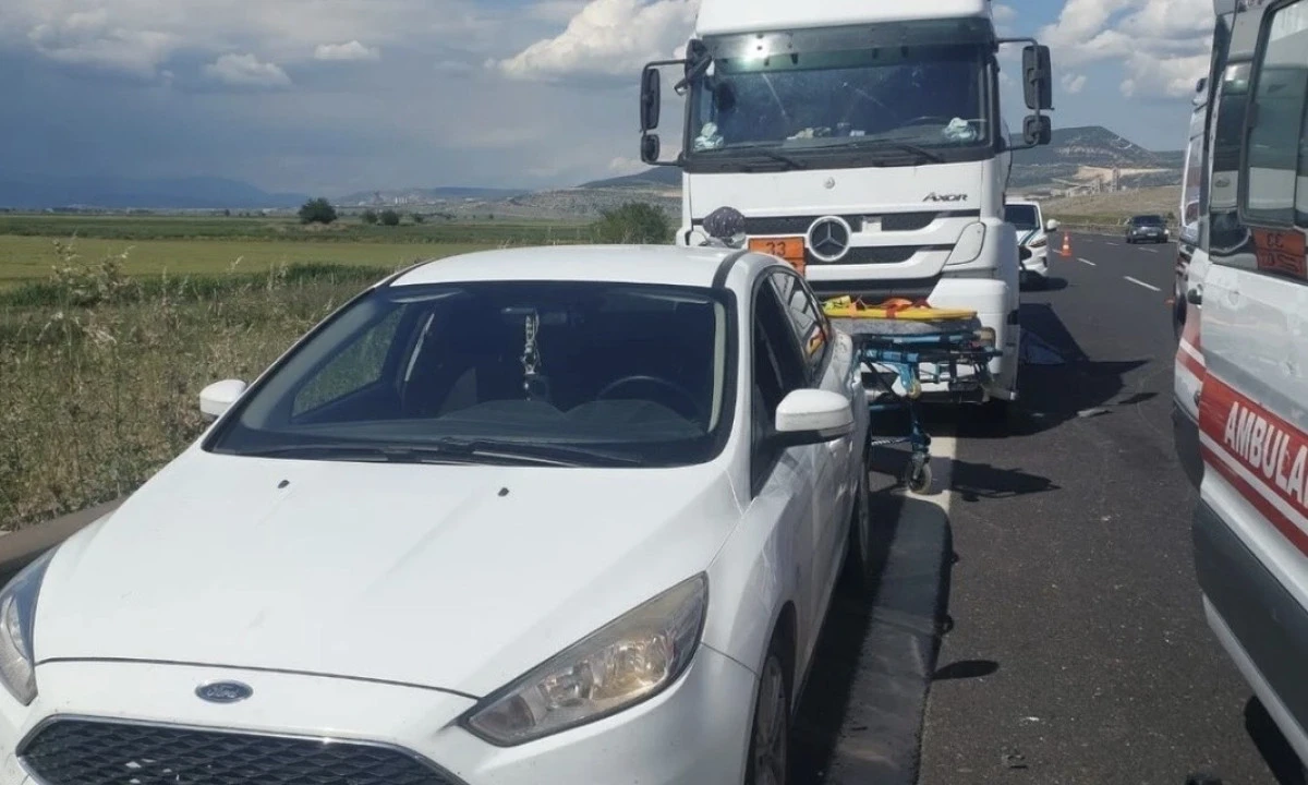 Kahramanmaraş&rsquo;ta Feci Kaza: Tır ile Otomobil &Ccedil;arpıştı, 1 Kişi Hayatını Kaybetti