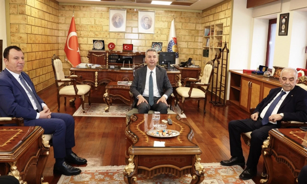 Kahramanmaraş&rsquo;ta G&uuml;&ccedil; Birliği: Borsa, KMTSO ve &Uuml;niversite El Ele