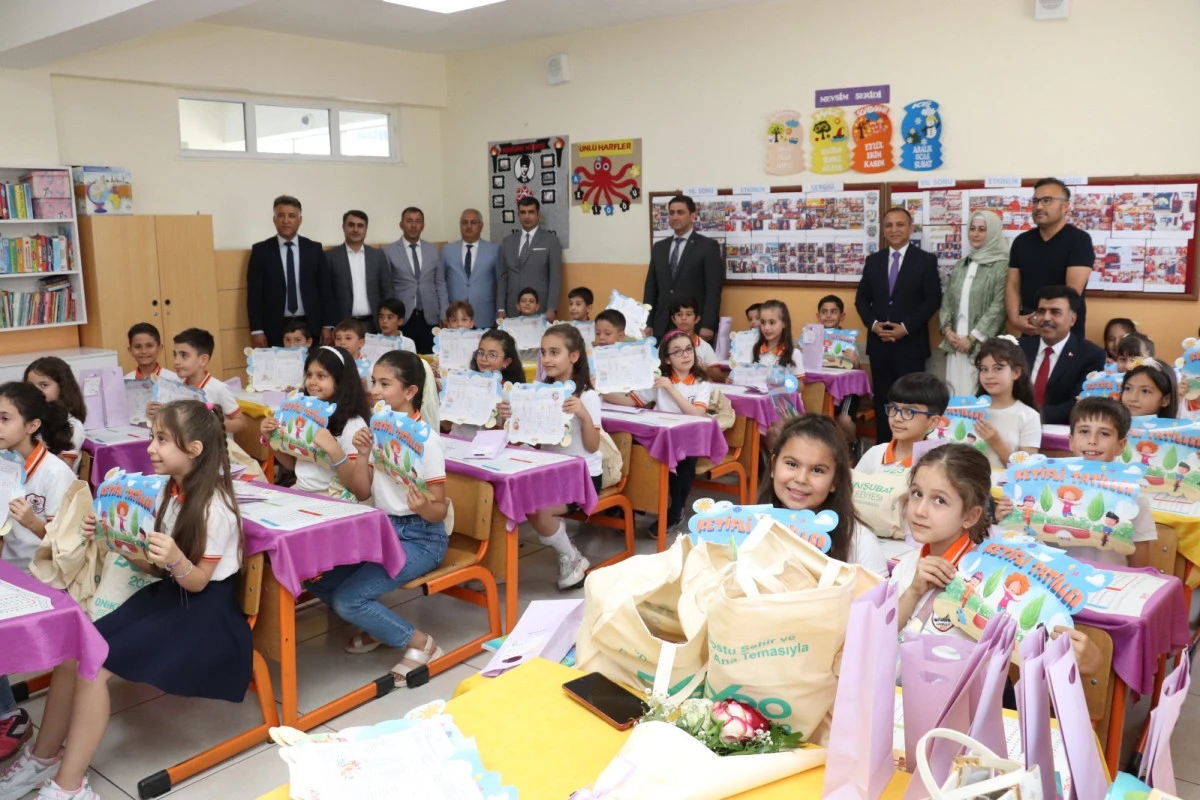 Kahramanmaraş’ta Karne Heyecanı: 276 Bin Öğrenci Yaz Tatiline Merhaba Dedi