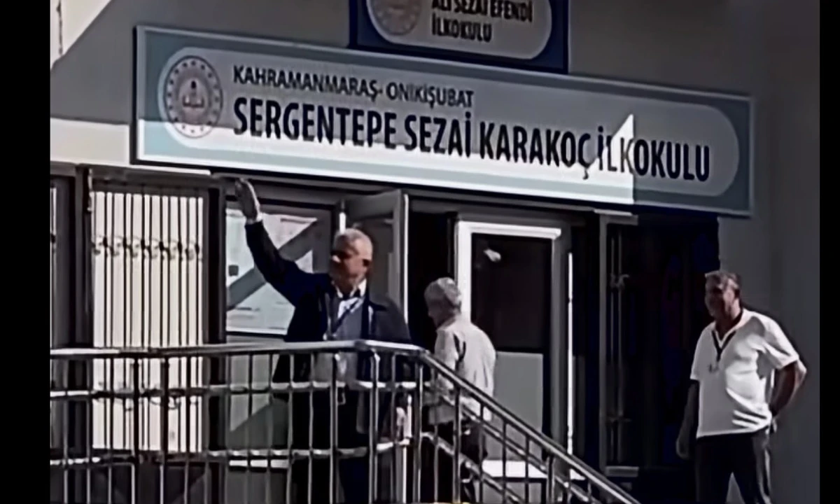 Kahramanmaraş&rsquo;ta KPSS&rsquo;ye bir dakika ge&ccedil; kaldılar, kapıda kaldılar
