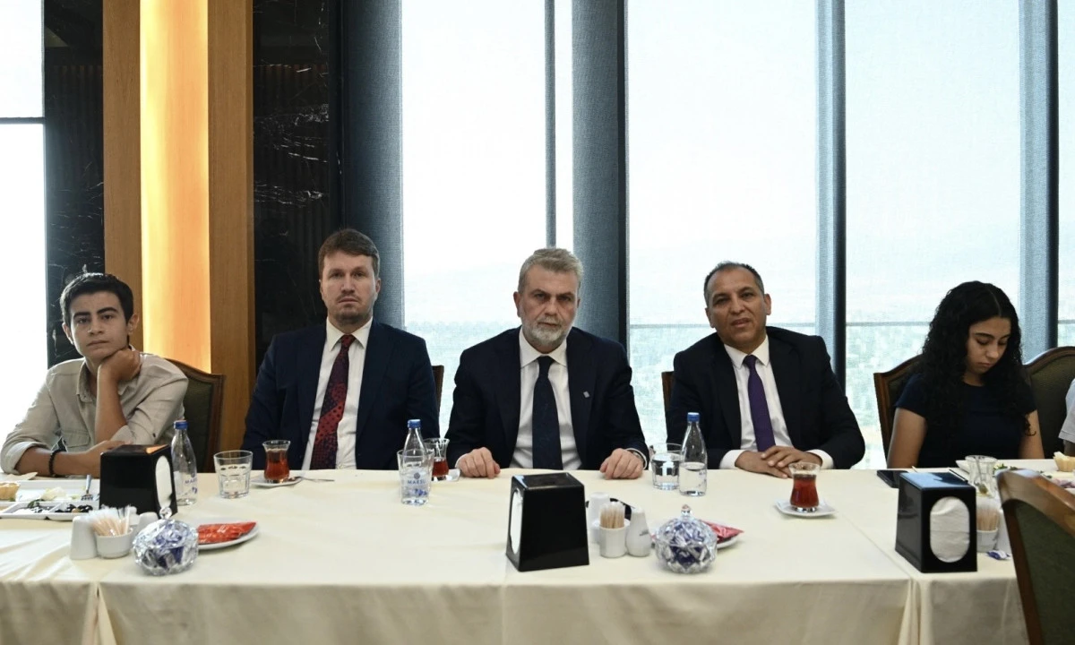 Kahramanmaraş’ta LGS’de Başarılı Olan Öğrenciler İçin Ödül Töreni Düzenlendi