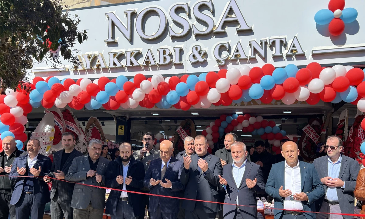 Kahramanmaraş&rsquo;ta Nossa Ayakkabı & &Ccedil;anta Hizmete A&ccedil;ıldı