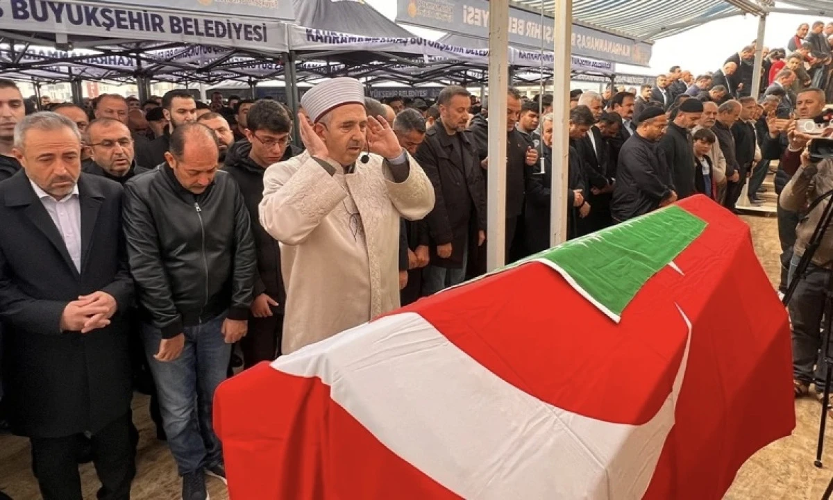 Kahramanmaraş&rsquo;ta okul saldırısında hayatını kaybeden Almina son yolculuğuna uğurlandı