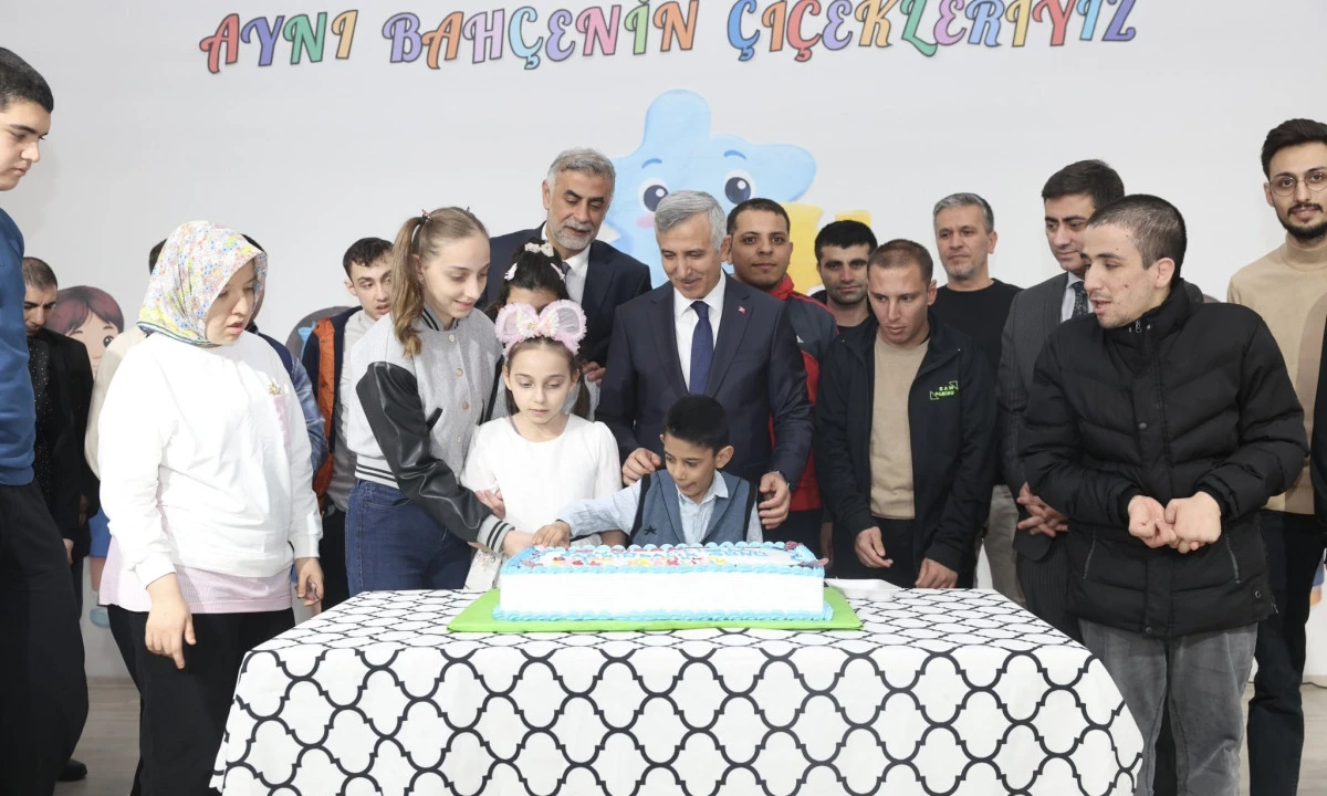 Kahramanmaraş&rsquo;ta Otizm Farkındalığına Anlamlı Program