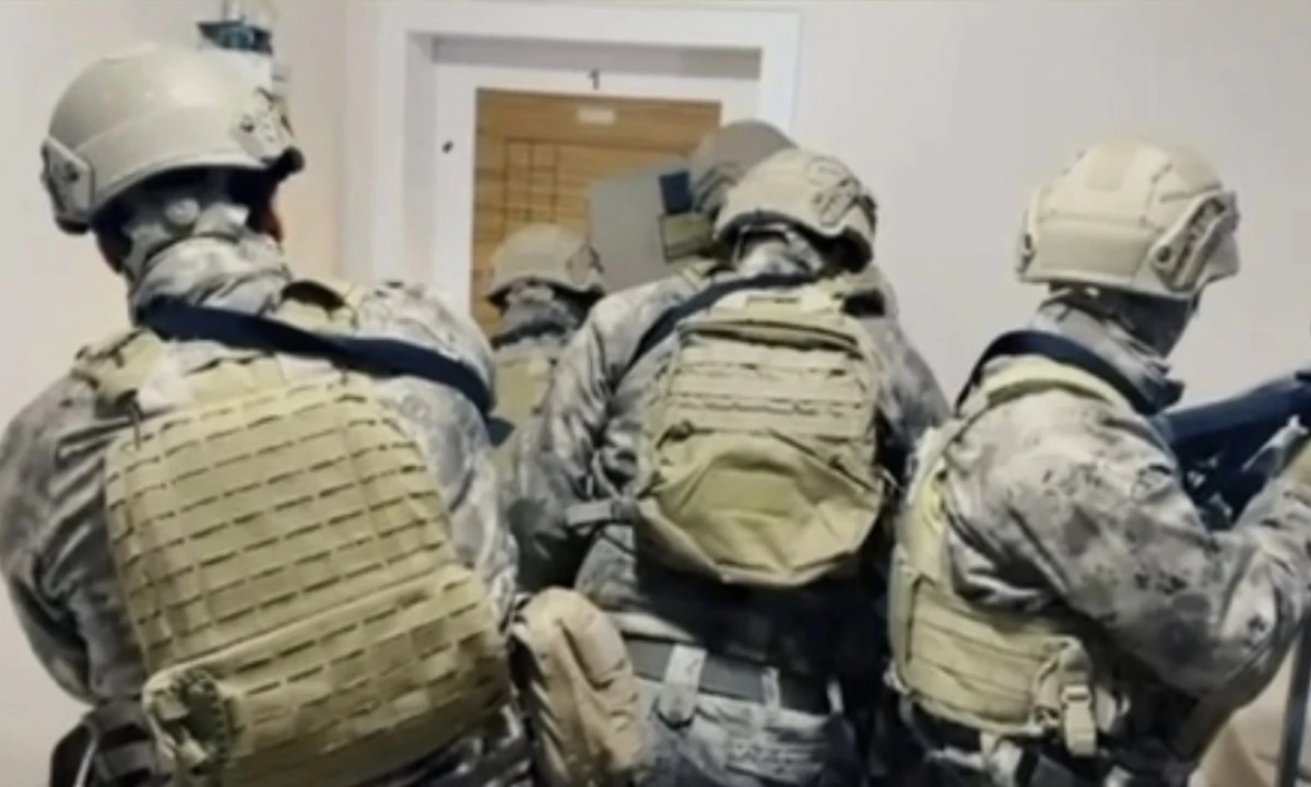 Kahramanmaraş&rsquo;ta Su&ccedil; ve Uyuşturucuya B&uuml;y&uuml;k Darbe: Aranan Şahıslar ile Rekor Madde Ele Ge&ccedil;irildi