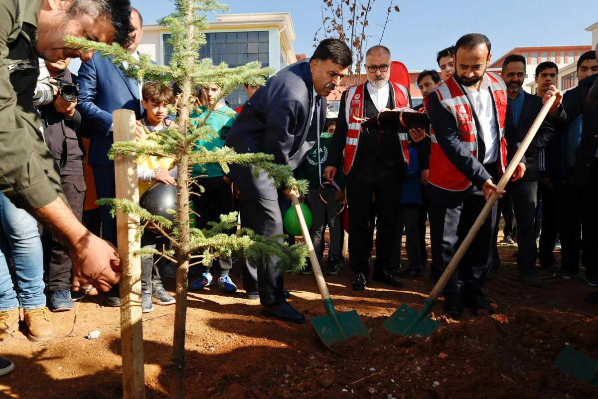 Kahramanmaraş’ta “Türkiye Yeşeriyor, Gazze Güçleniyor” Etkinliği Düzenlendi