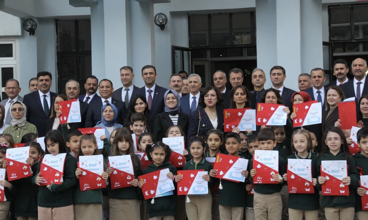 Kahramanmaraş&rsquo;ta Yarıyıl Karne Heyecanı