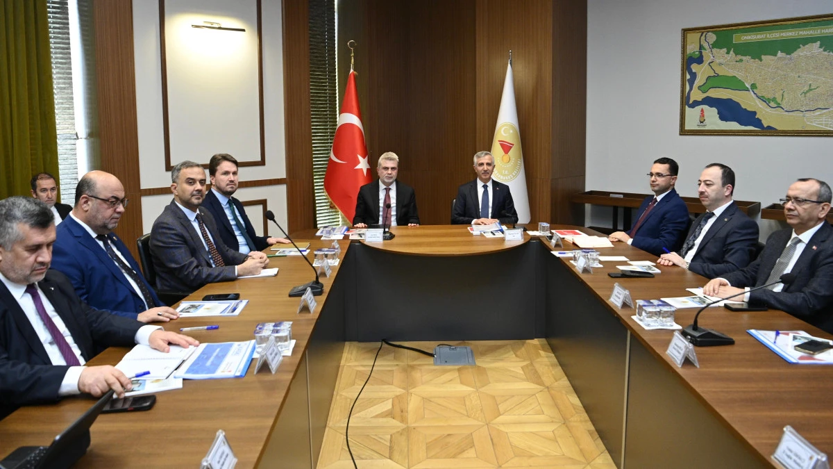 Kahramanmaraş&rsquo;taki deprem sonrası &ccedil;alışmalar masaya yatırıldı