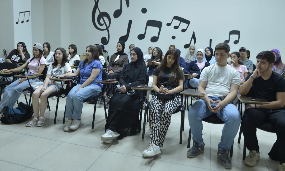 KAMEK&rsquo;te Gen&ccedil;lere Finansal Y&ouml;netimin İncelikleri Anlatıldı