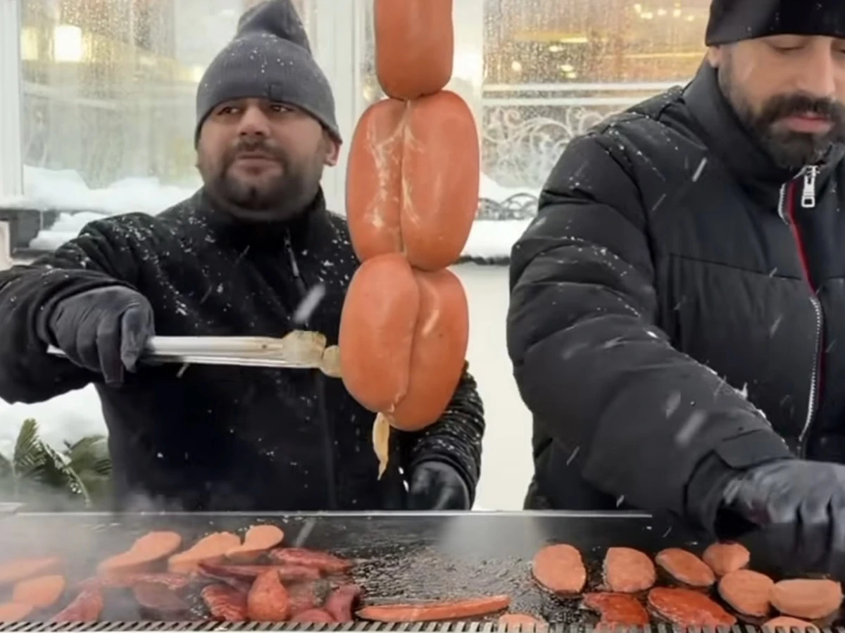 Kar Yağdı, Kaldırım İşgaline Bakın: Uzun &Ccedil;arşı&rsquo;da &ldquo;Kar Fırsat&ccedil;ılığı&rdquo; Tepki &Ccedil;ekti