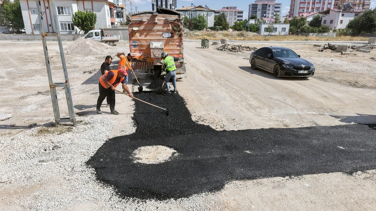 KASKİ, Elbistan’da da Asfalt Mesaisini Sürdürüyor