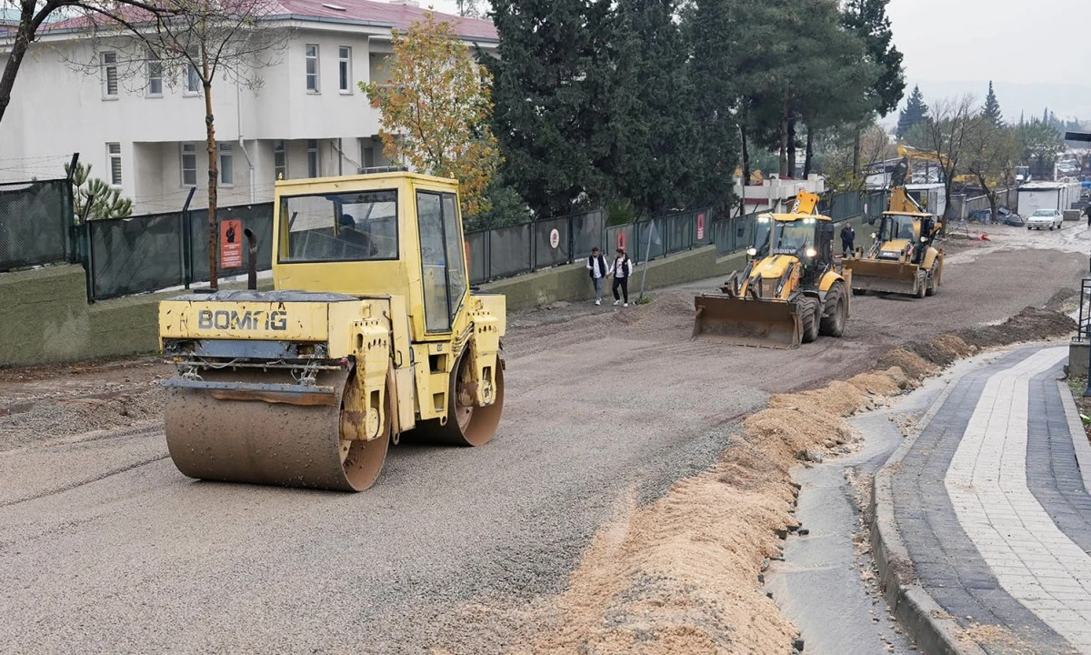 KASKİ Sahada; Sağanak Yağışın İzleri Bir Bir Siliniyor