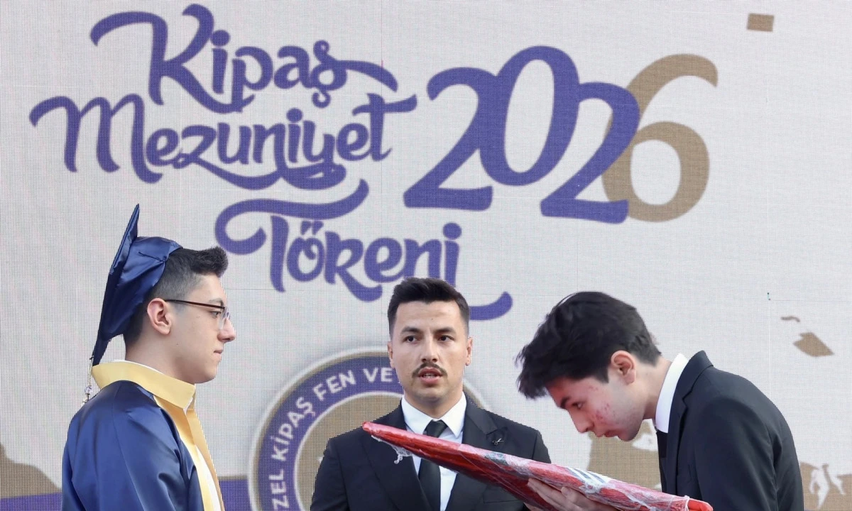 KİPAŞ Eğitim Kurumları&rsquo;nda 18. D&ouml;nem Mezuniyet Coşkusu