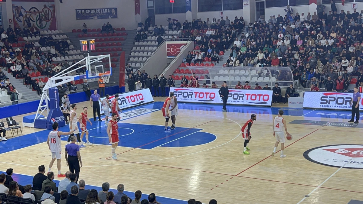 Kipaş İstiklal, Pizzabulls Cedi Osman’ı 97–81 Mağlup Etti