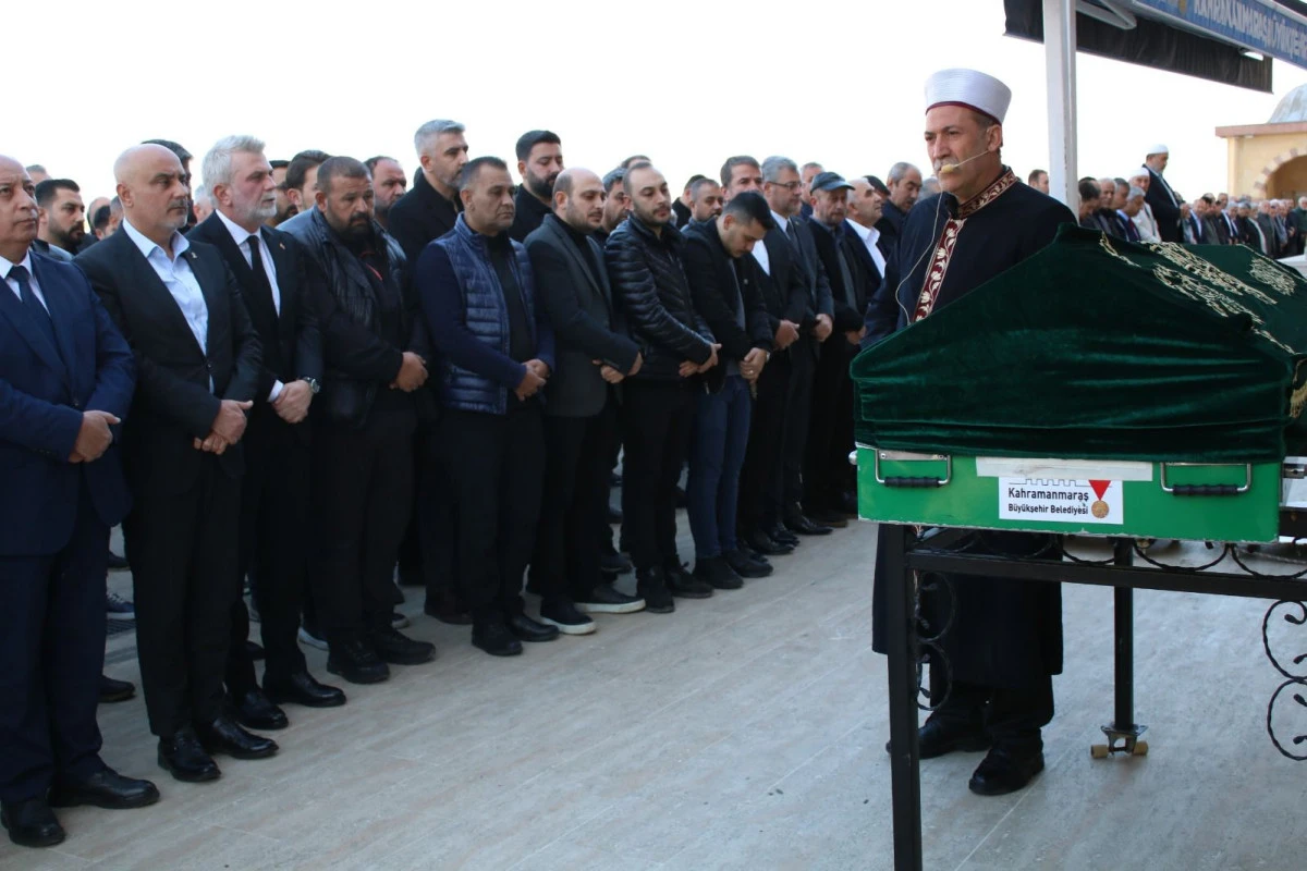 Kır Ailesinin Acı Günü! Kadriye Kır Son Yolculuğuna Dua’larla Uğurlandı