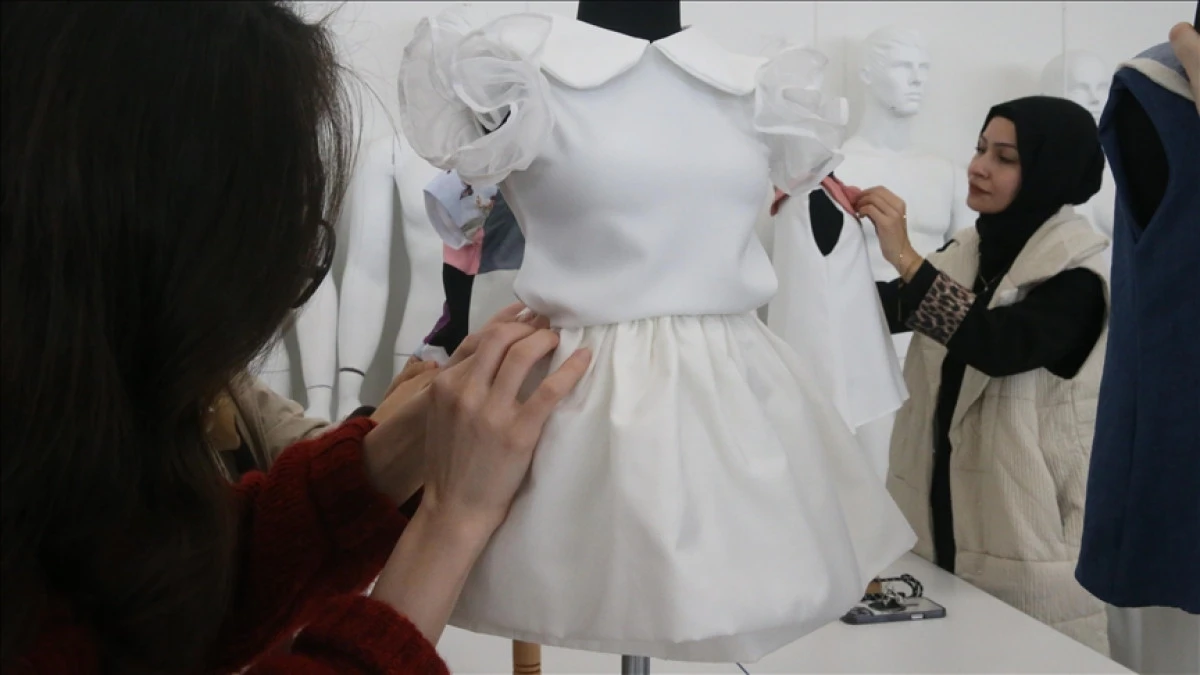 KSÜ Öğrencilerinin Tasarladığı Çocuk ve Bebek Kıyafetleri İhraç Ediliyor