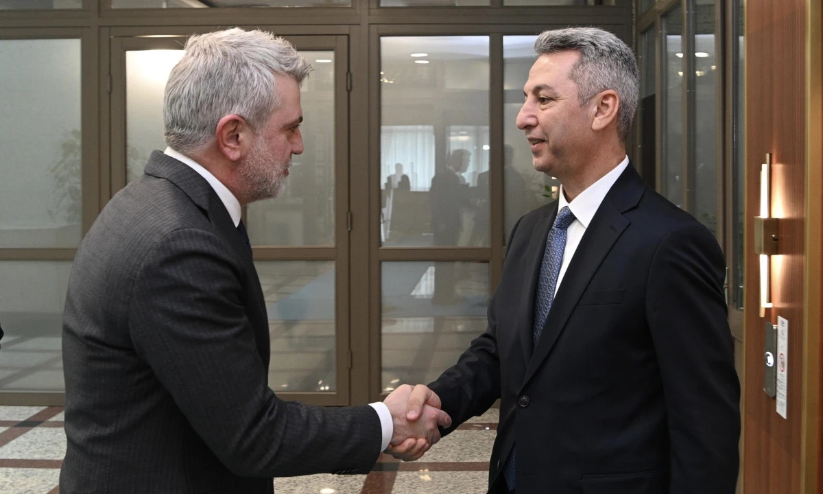 KS&Uuml; Rekt&ouml;r&uuml; Prof. Dr. İbrahim Taner Okumuş&rsquo;tanKahramanmaraş B&uuml;y&uuml;kşehir Belediye Başkanı Fırat G&ouml;rgel&rsquo;e Ziyaret