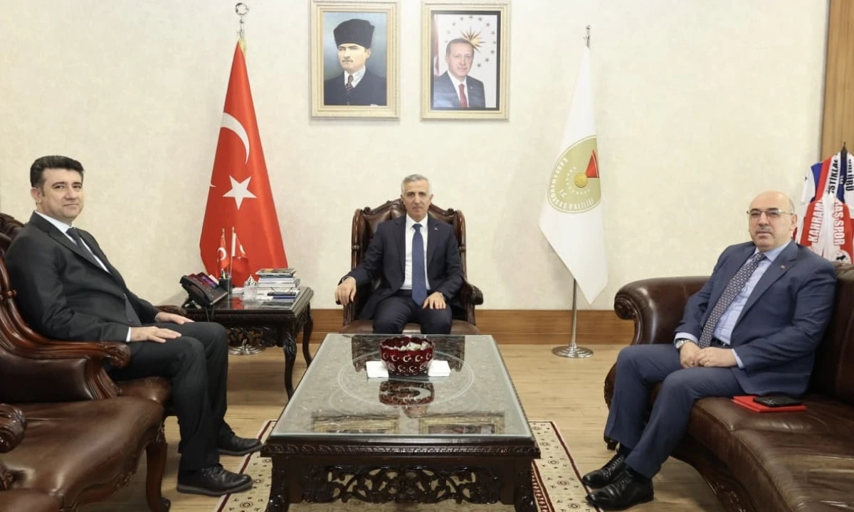 KS&Uuml; Rekt&ouml;r&uuml; Prof. Dr. Mahmut Ak, Kahramanmaraş Valisi M&uuml;kerrem &Uuml;nl&uuml;er&rsquo;i Ziyaret Etti