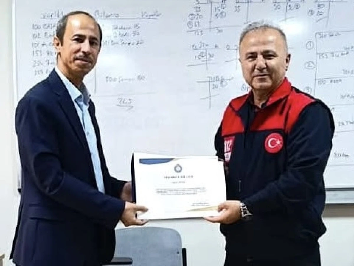 KSÜ’de “112 Acil Çağrı Merkezlerinde Kriz Liderliği” Konferansı Düzenlendi