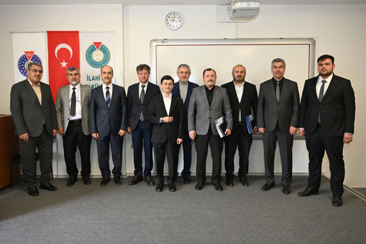KS&Uuml;&rsquo;de &ldquo;Aile ve Gen&ccedil;lik &Ccedil;alıştayı&rdquo; başladı