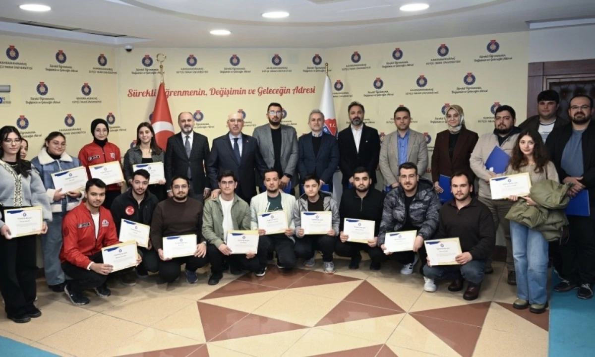 KS&Uuml;&rsquo;de Milli Teknoloji At&ouml;lyesi Ekibine Belge Takdimi Yapıldı