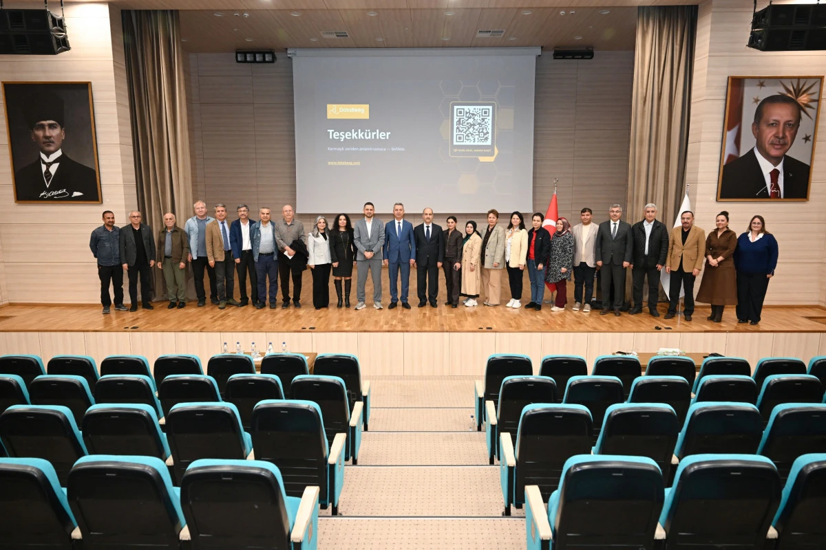 KS&Uuml;&rsquo;de Yapay Zek&acirc; Destekli DataBeeg ile Veri Analizi Eğitimi ger&ccedil;ekleştirildi