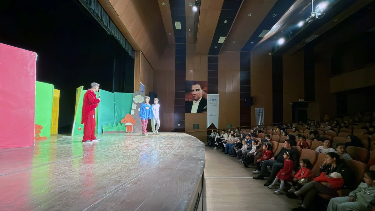 “Küçük Cesaretler Kulübü” minik izleyicilere unutulmaz bir gün yaşattı