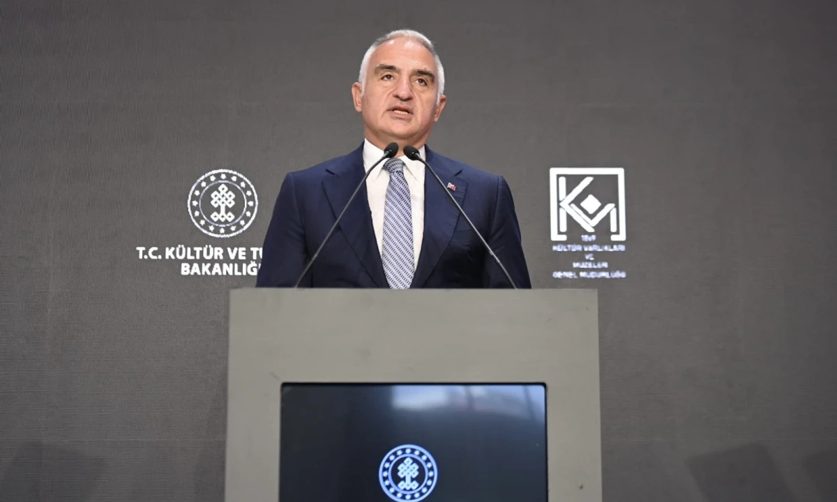 K&uuml;lt&uuml;r ve Turizm Bakanı Ersoy, Deprem B&ouml;lgesindeki &Ccedil;alışmaları Değerlendirdi