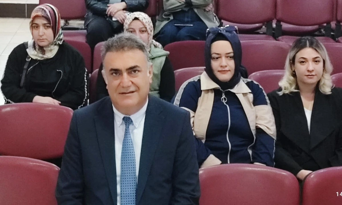 MADO Kadriye Kanbur İlkokulunda velilere &ccedil;ocuklarda nezaket semineri