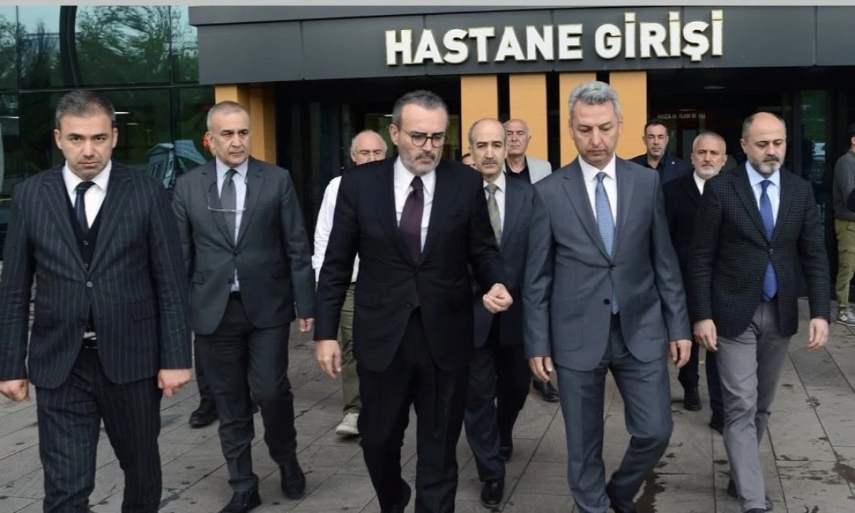 Mahir &Uuml;nal&rsquo;dan yaralı &ouml;ğrencilere ziyaret: &ldquo;Ge&ccedil;miş olsun&rdquo; mesajı