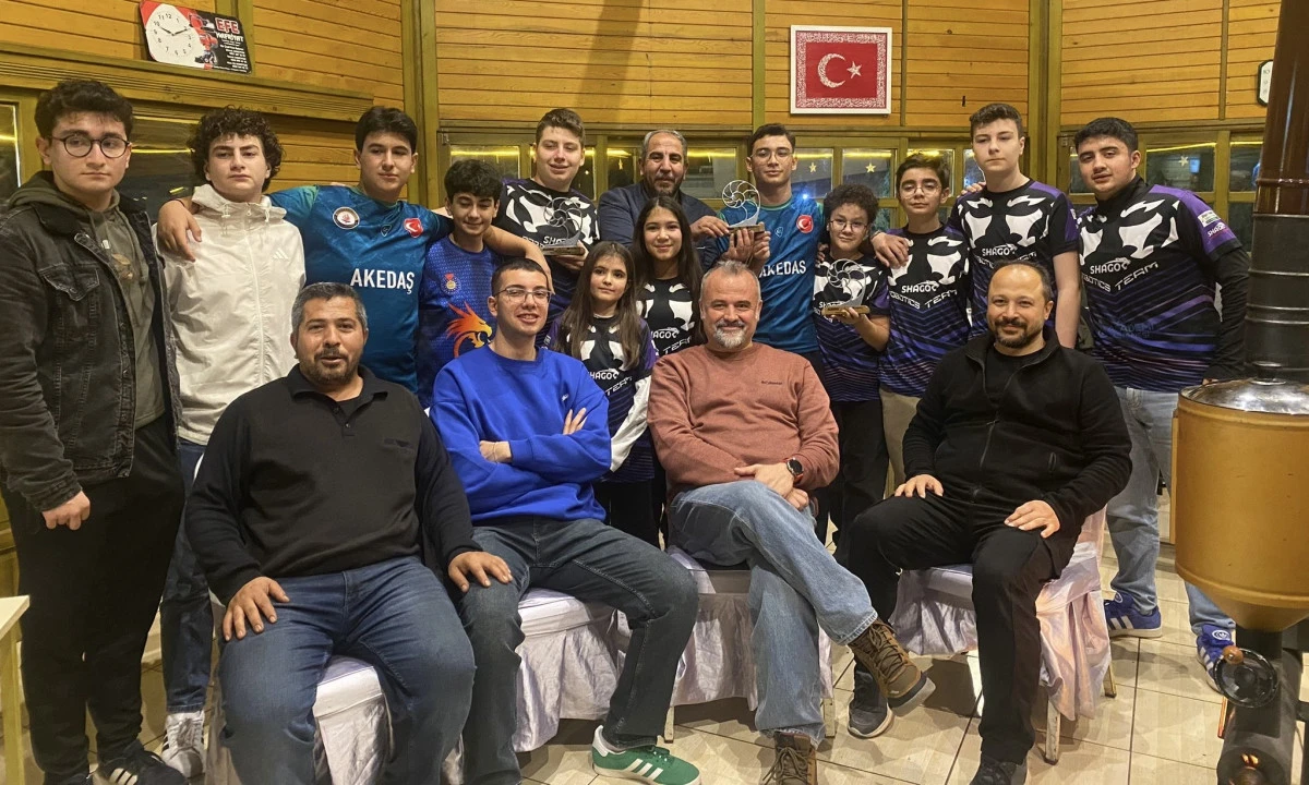 Merdan Balık Evi’nden Robotik Şampiyonlarına Anlamlı Destek