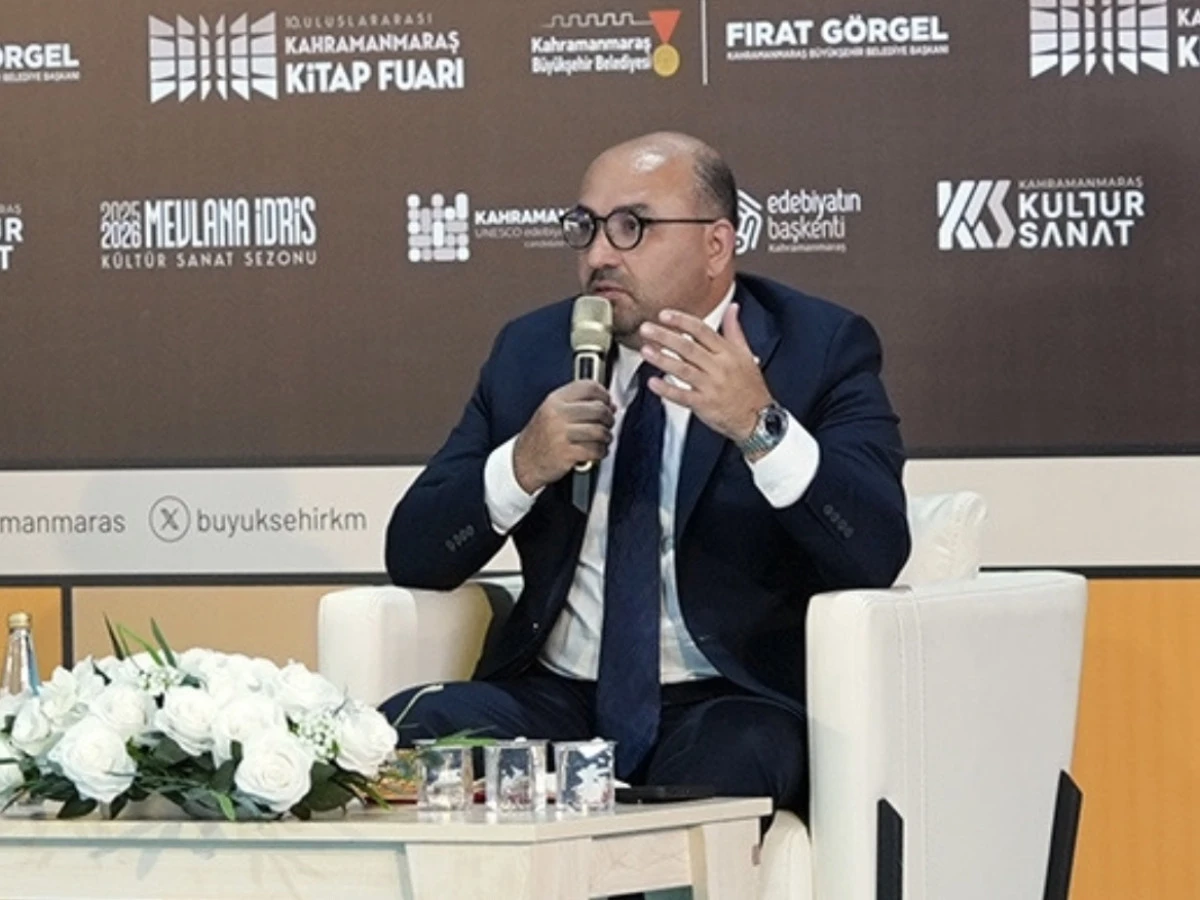 Milletvekili Mehmet Şahin, Kitap Fuarı’nda “Türk Dış Politikası ve Ortadoğu” Konusunu Değerlendirdi