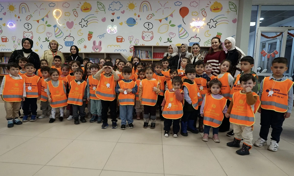 Minik Okurlar Masalların Kahramanı Oldu 