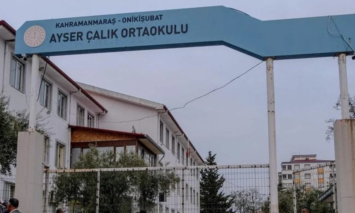 O okulda eğitime ara verildi: &Ouml;ğrenciler başka okula y&ouml;nlendirildi
