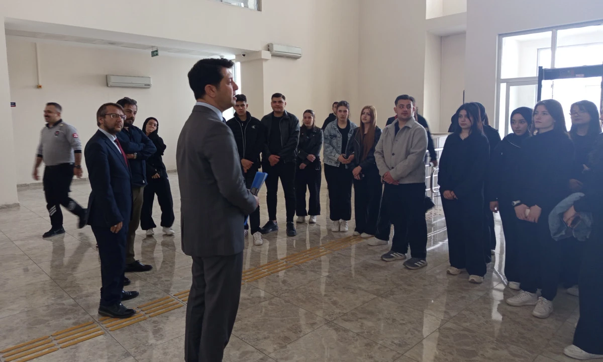 Okulumuzdan 112 Acil &Ccedil;ağrı Merkezi&rsquo;ne anlamlı ziyaret