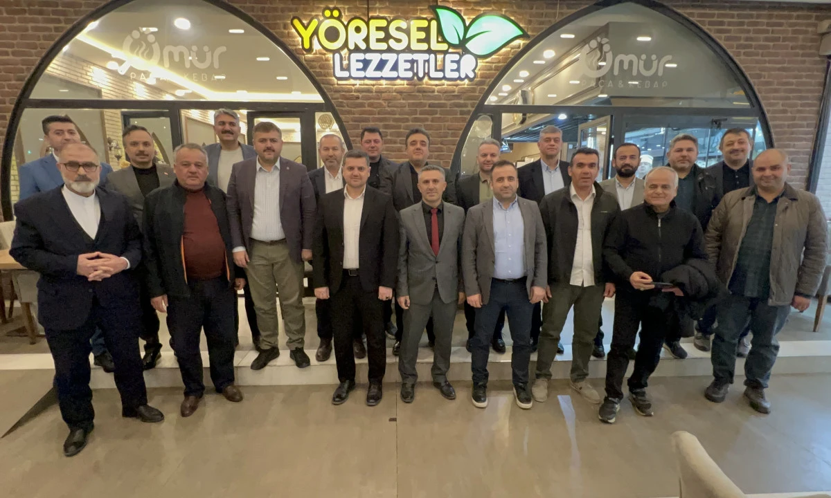 &Ouml;NDER Kahramanmaraş&rsquo;tan Vefa İftarı: İmam Hatip Camiası Aynı Sofrada Buluştu