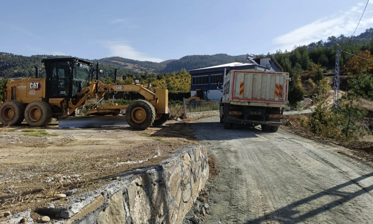 Onikişubat Belediyesi, 10 kırsal mahallede ulaşım ağını güçlendiriyor