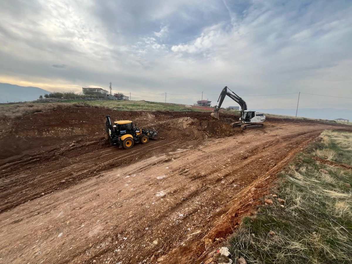 Onikişubat Belediyesi kırsalda 14 farklı noktada çalışıyor