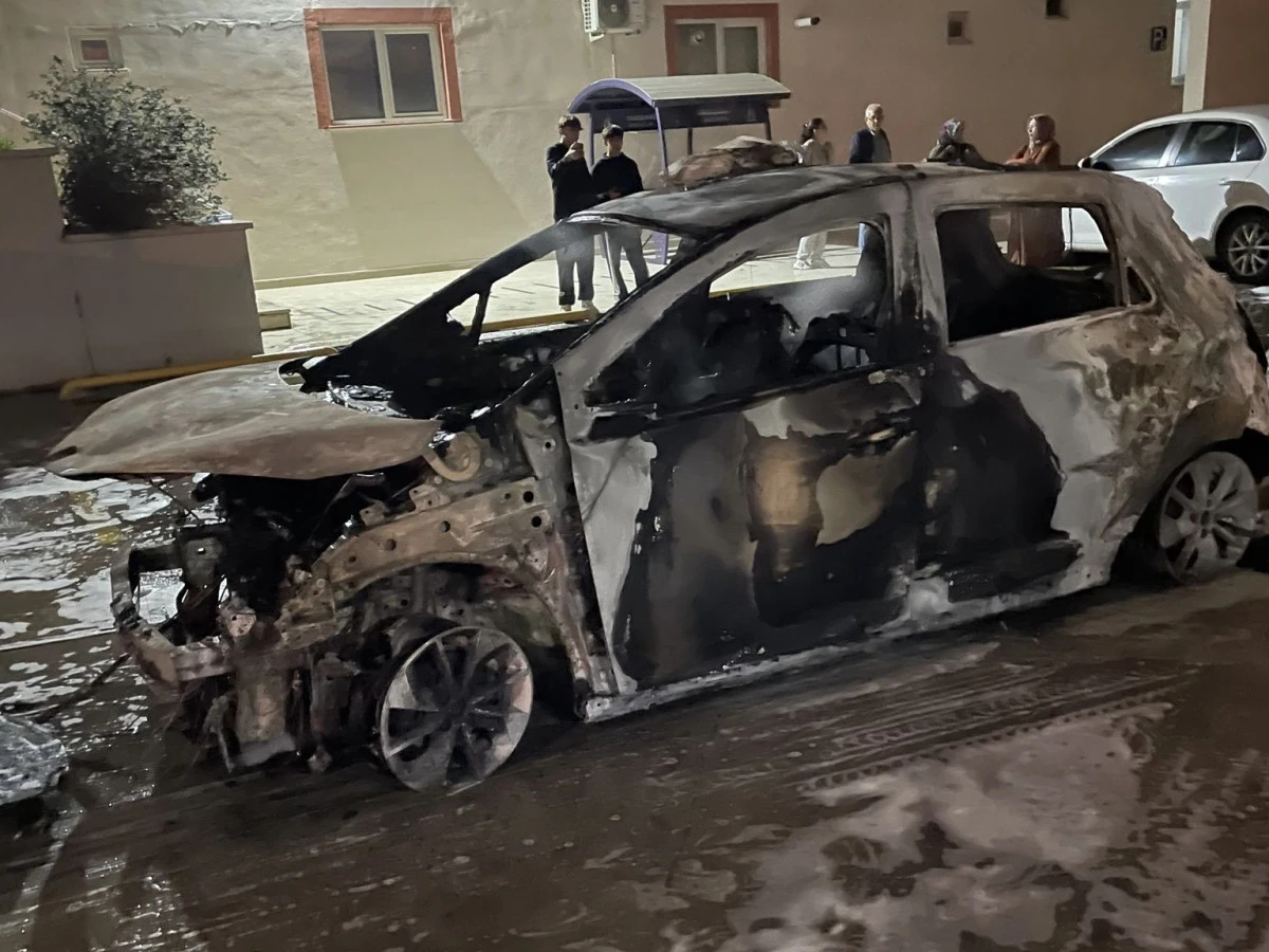 Onikişubat’ta elektrikli araç yangını paniğe neden oldu