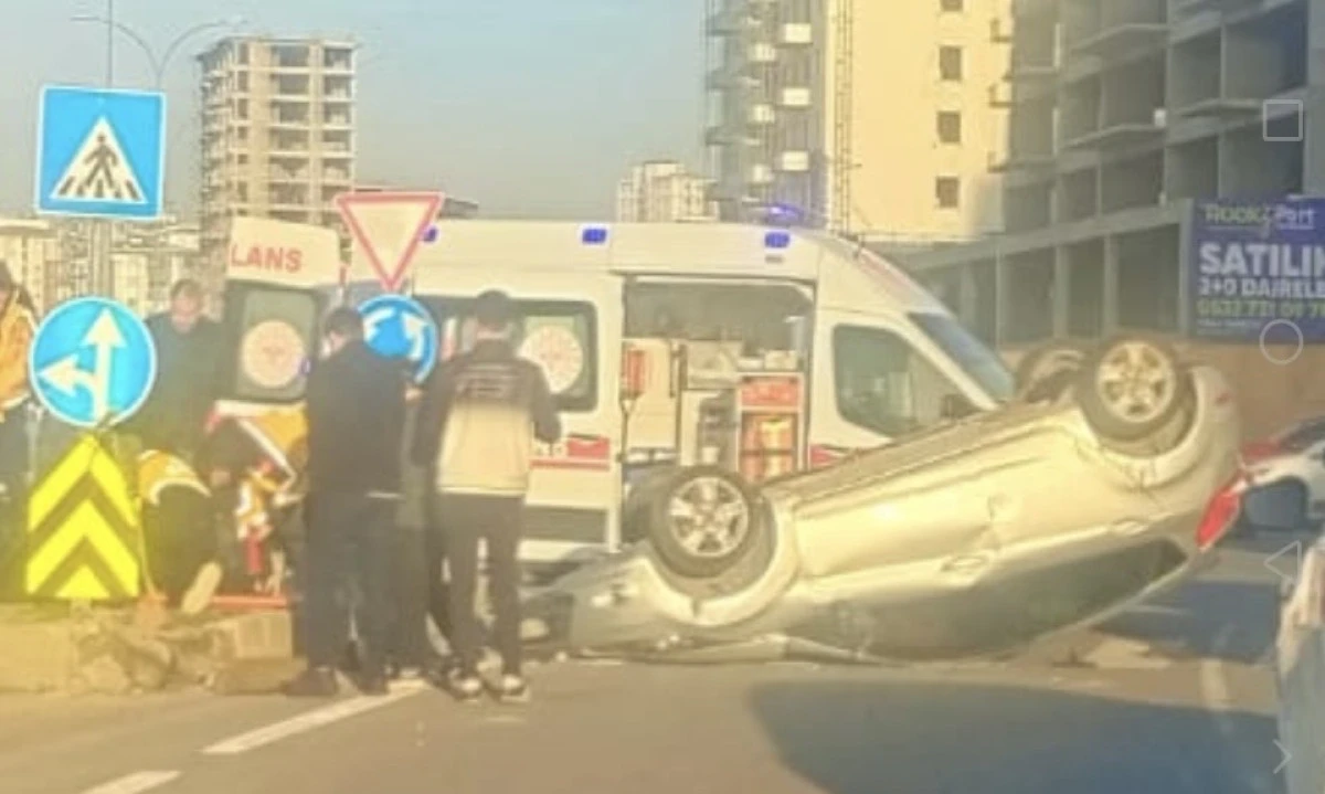 Onikişubat&rsquo;ta otomobil ters d&ouml;nd&uuml;: S&uuml;r&uuml;c&uuml; yaralandı