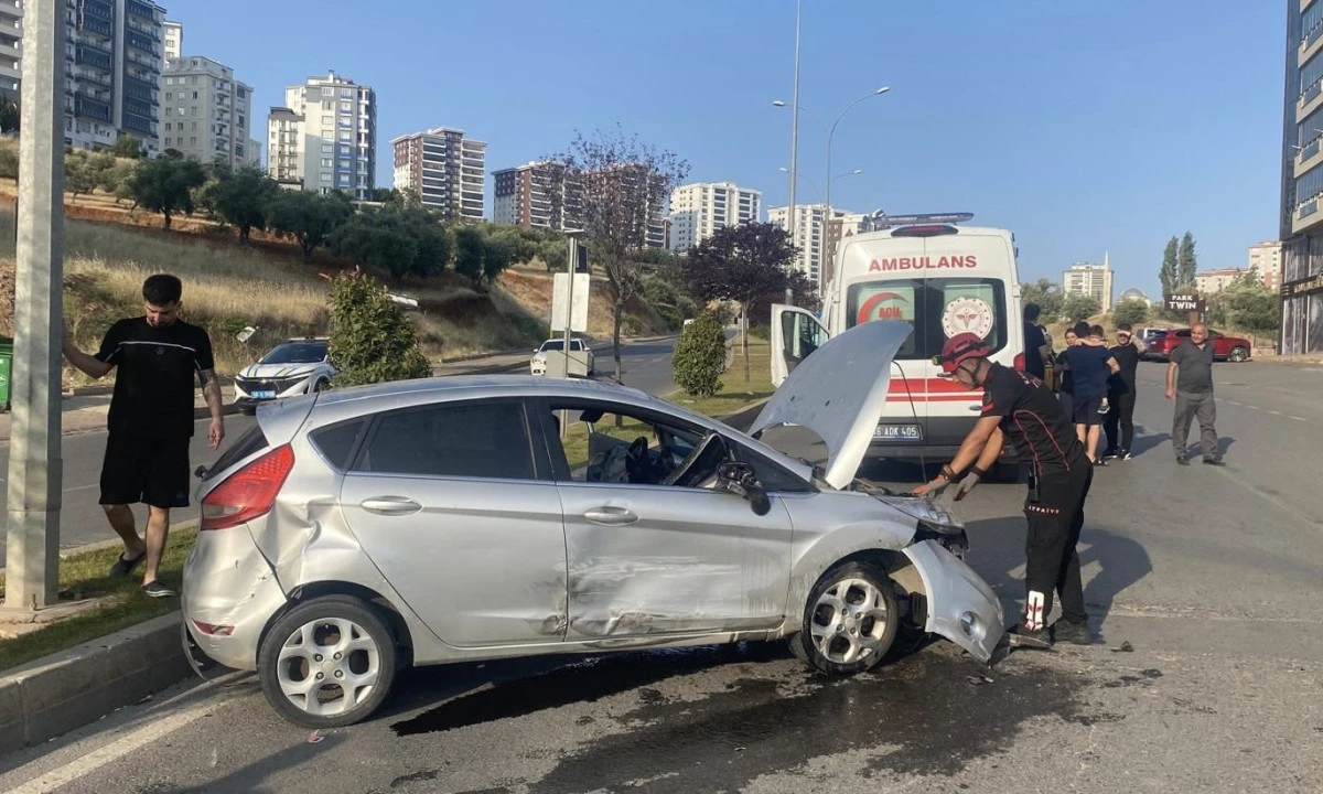 Onikişubat’ta Trafik Kazası: 1 Kişi Yaralandı