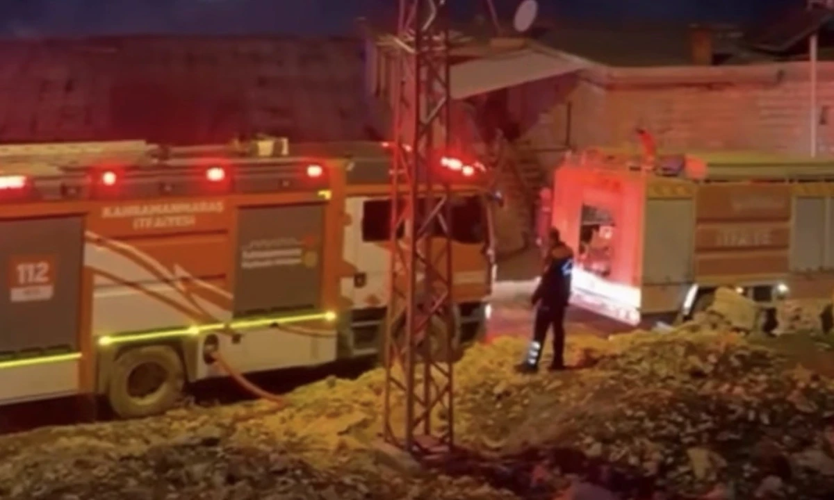 Pazarcık&rsquo;ta Ahır Yangını Kısa S&uuml;rede Kontrol Altına Alındı