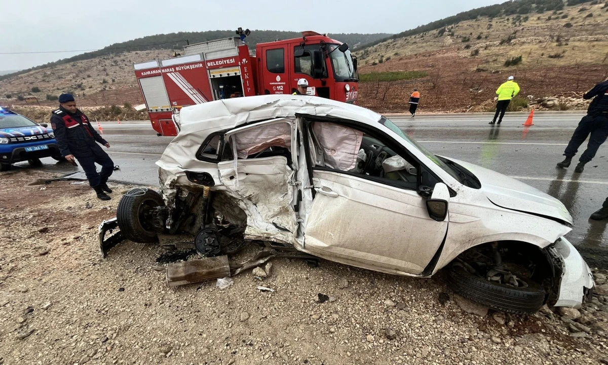 Pazarcık’ta Feci Kaza: 1 Kişi Hayatını Kaybetti, 2 Yaralı İtfaiye Tarafından Kurtarıldı