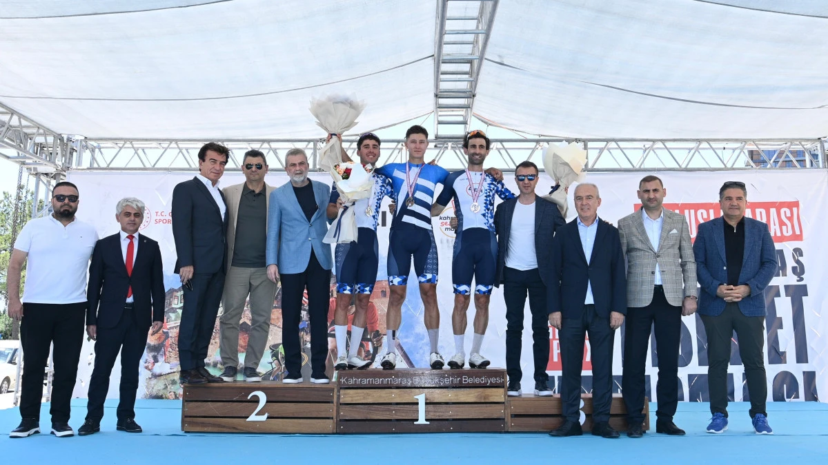 Pedallar Narlı’ya Umut Taşıdı: Kahramanmaraş Bisiklet Yarışması Görkemli Finalle Sona Erdi