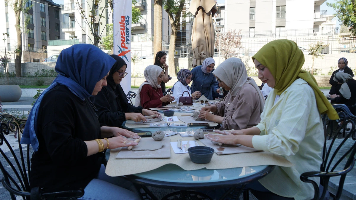 Pusula Maraş’tan Gençlere Sanat Molası; Seramik Atölyesi 