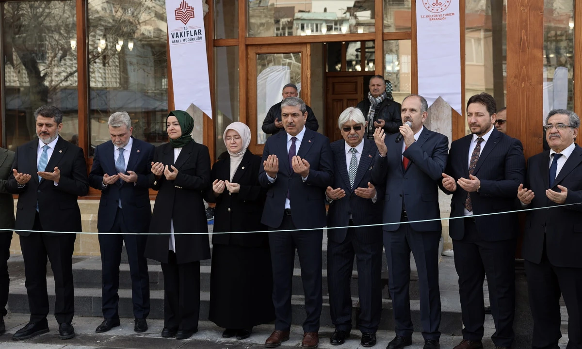 Restorasyonu Tamamlanan 5 Camii Daha İbadete A&ccedil;ıldı